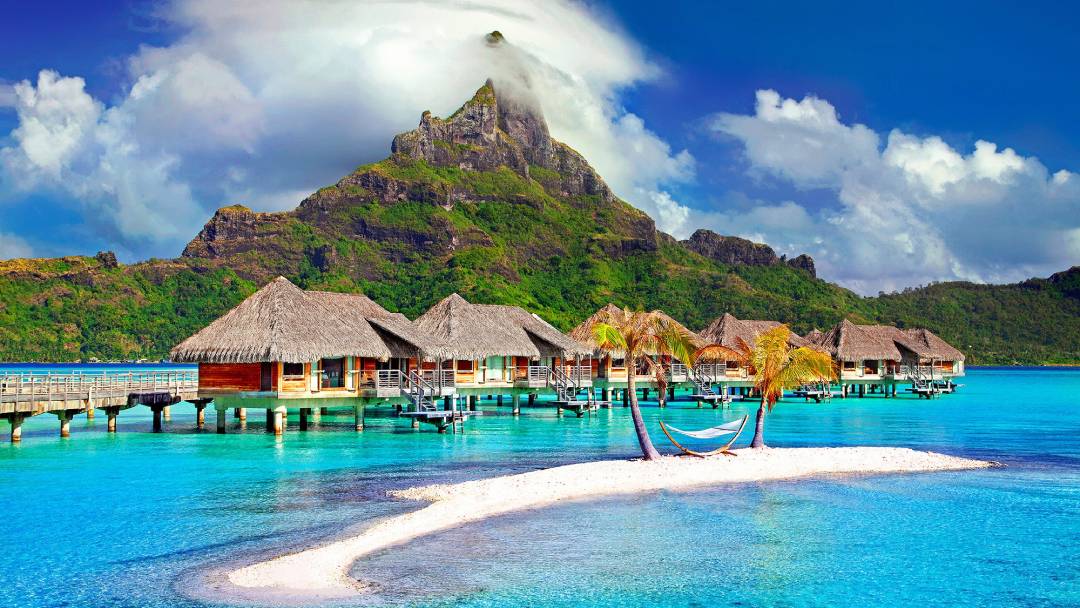 cottages-in-the-middle-of-beach Bora Bora